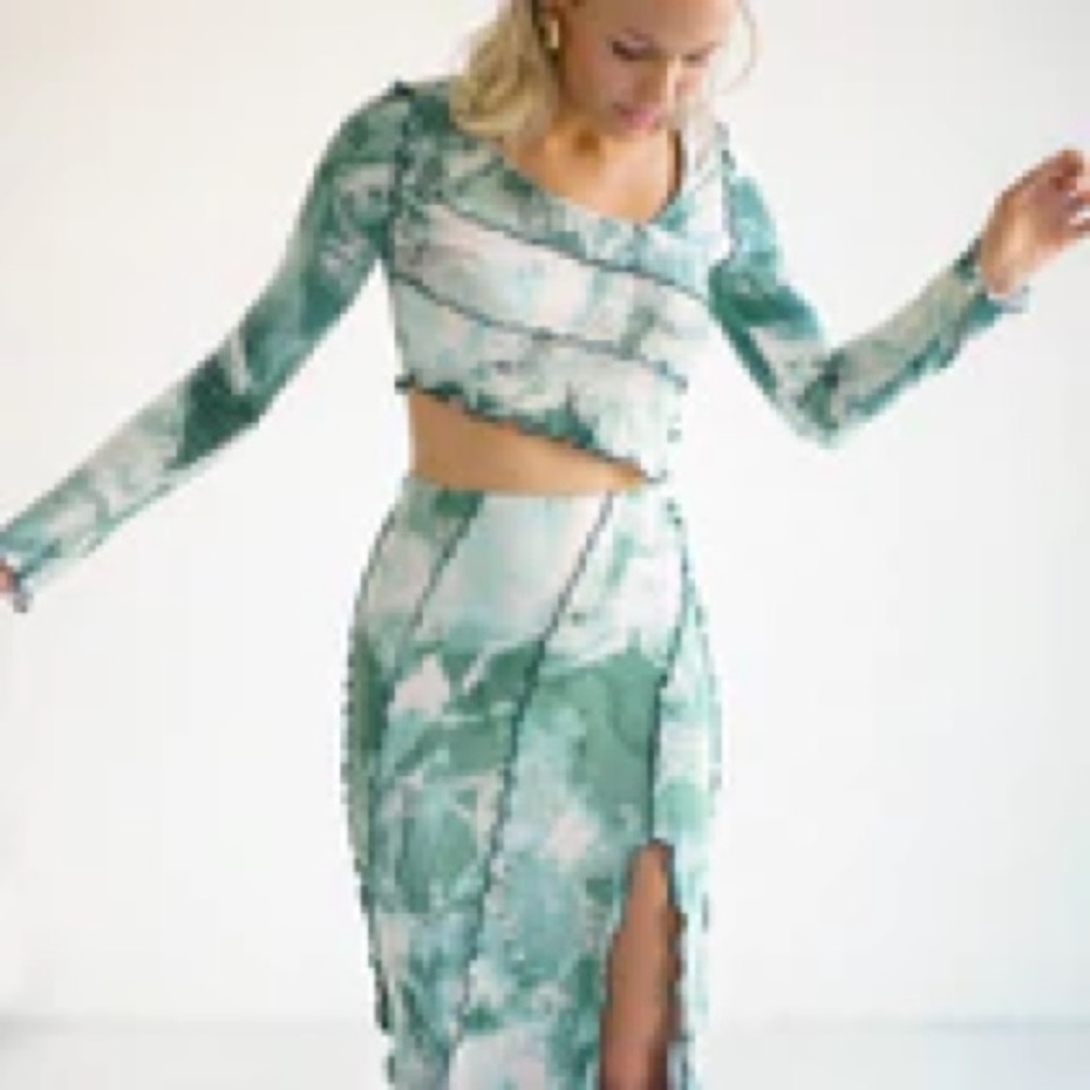 YLLW the Label “Good as Green” two piece set. Large, neither piece ever worn!